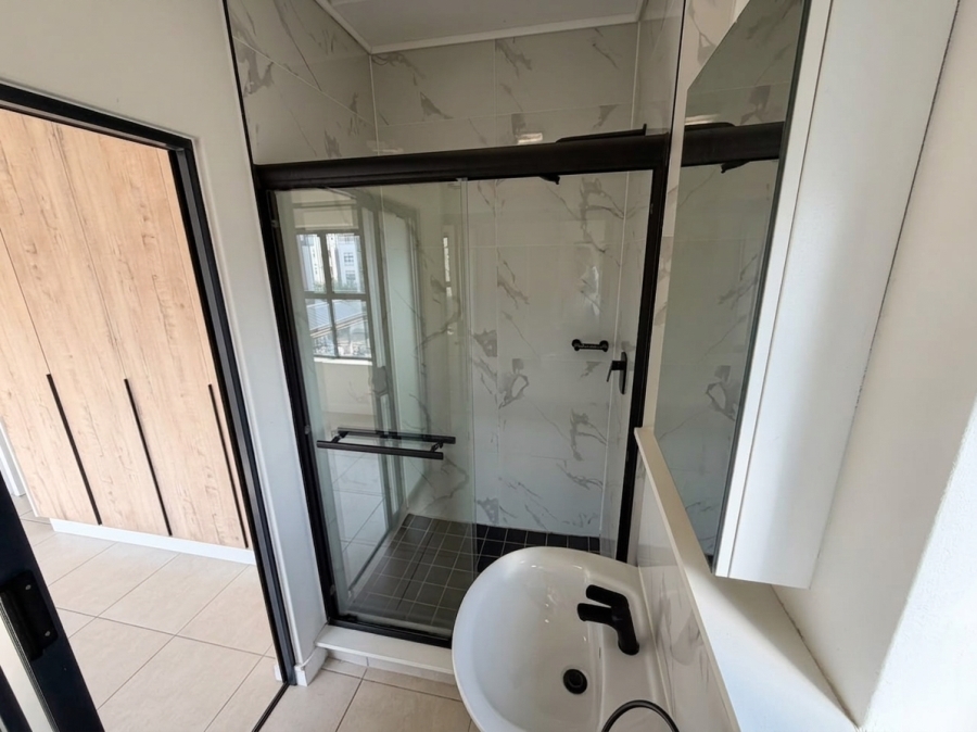To Let 2 Bedroom Property for Rent in Burgundy Estate Western Cape